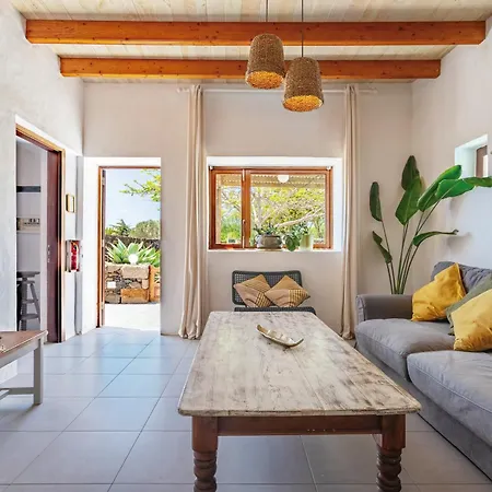 Lägenhet Bodega Botanica - Shared Pool - Island Location - 10 Mins Drive To Famara And La Santa *